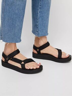 Teva Midform Sandals - Black - Size Women’s 9
